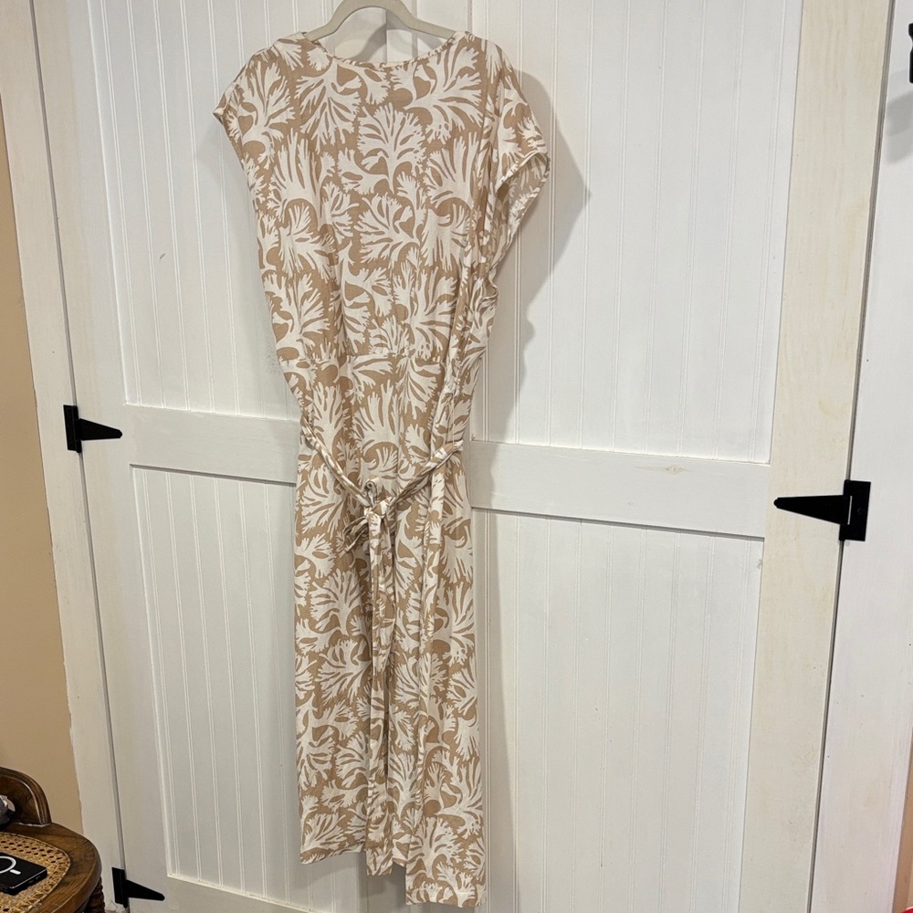 Ann Taylor Factory Cream &  Brown leaf print Maxi Dress size 16